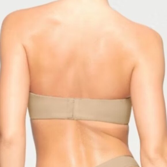BOGO SKIMS Tan Strapless Bra - Picture 3 of 4